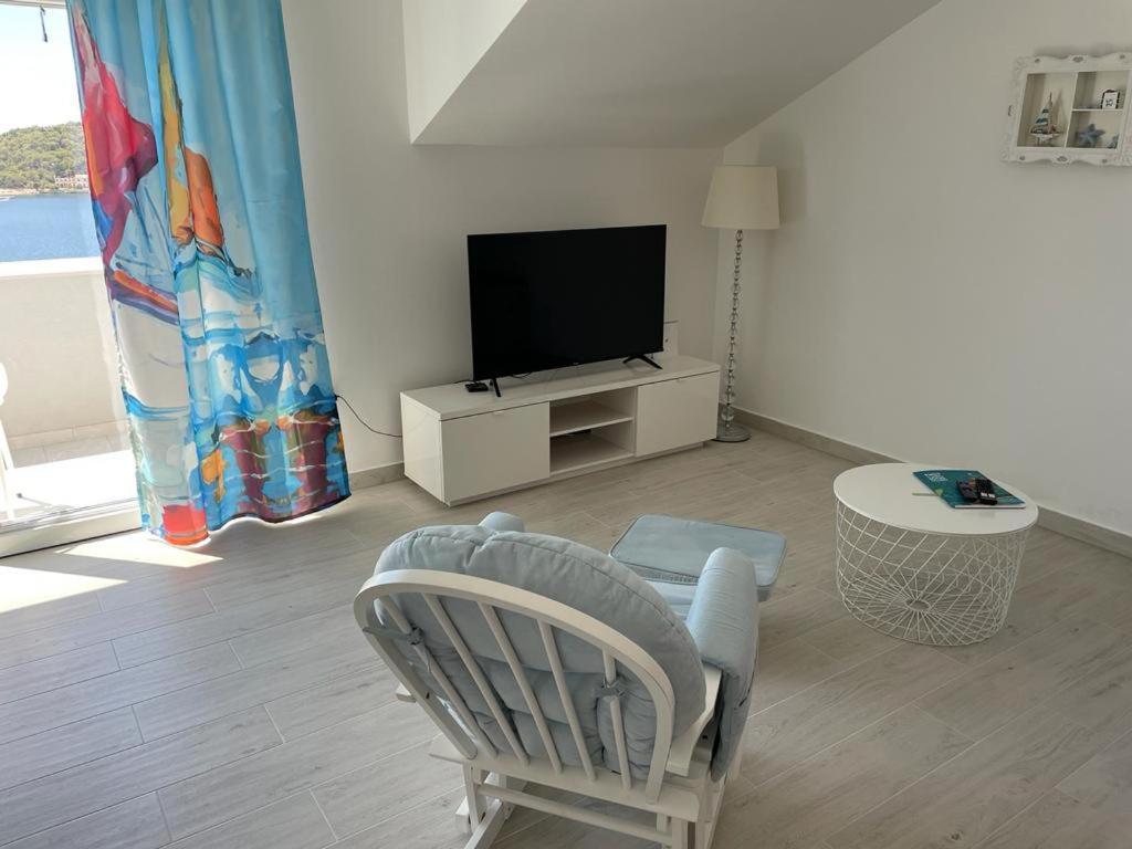 Apartments Losinj Sunset Mali Lošinj Exterior foto