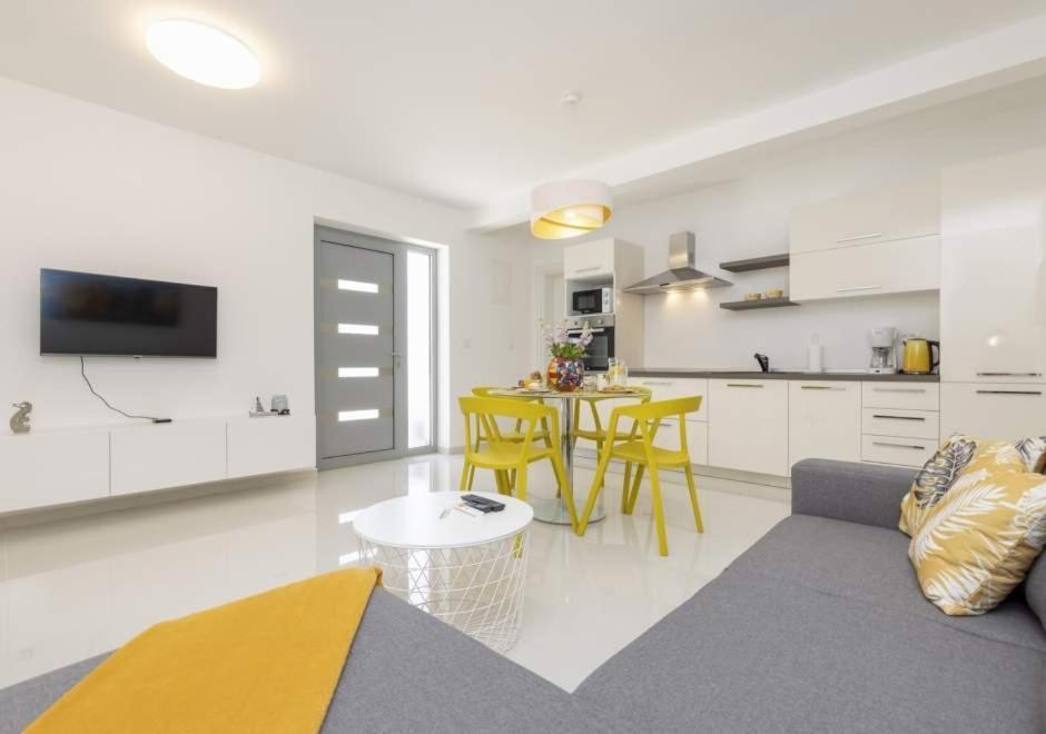Apartments Losinj Sunset Mali Lošinj Exterior foto